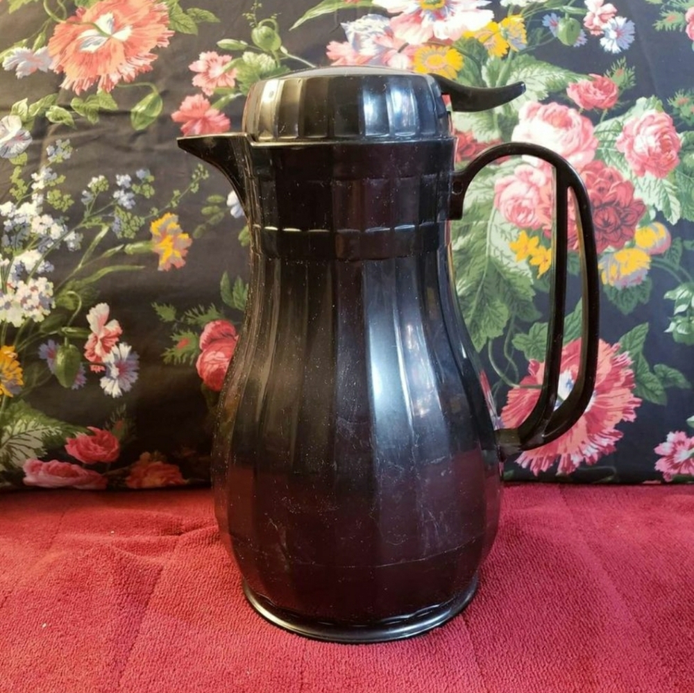 44oz Beverage server
